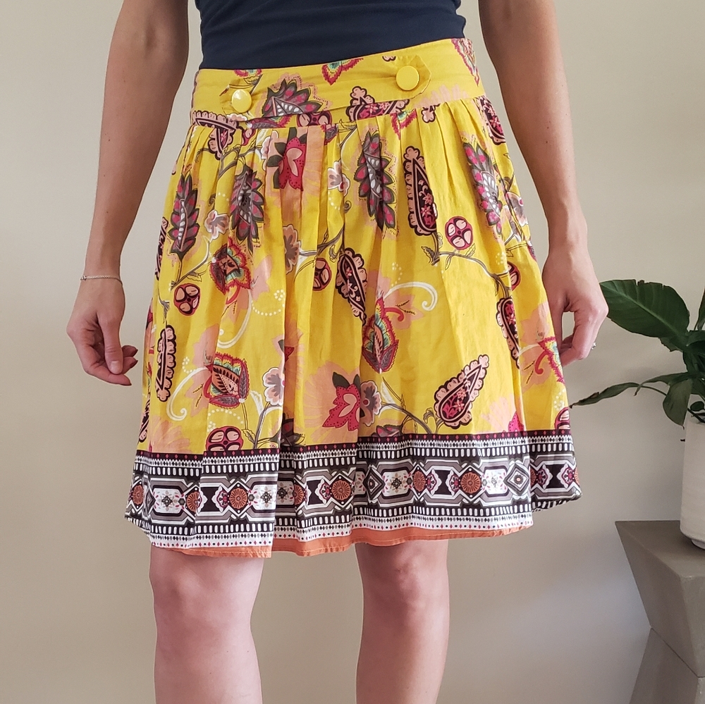 Yellow floral forever 21 skirt, size large